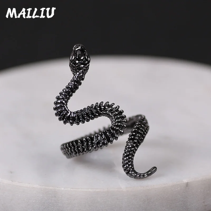 Retro Exaggerated Rattlesnake Ring Men's Punk Rock Hip Hop Ring Snake Animal Ring Women's Jewelry Gift Adjustable