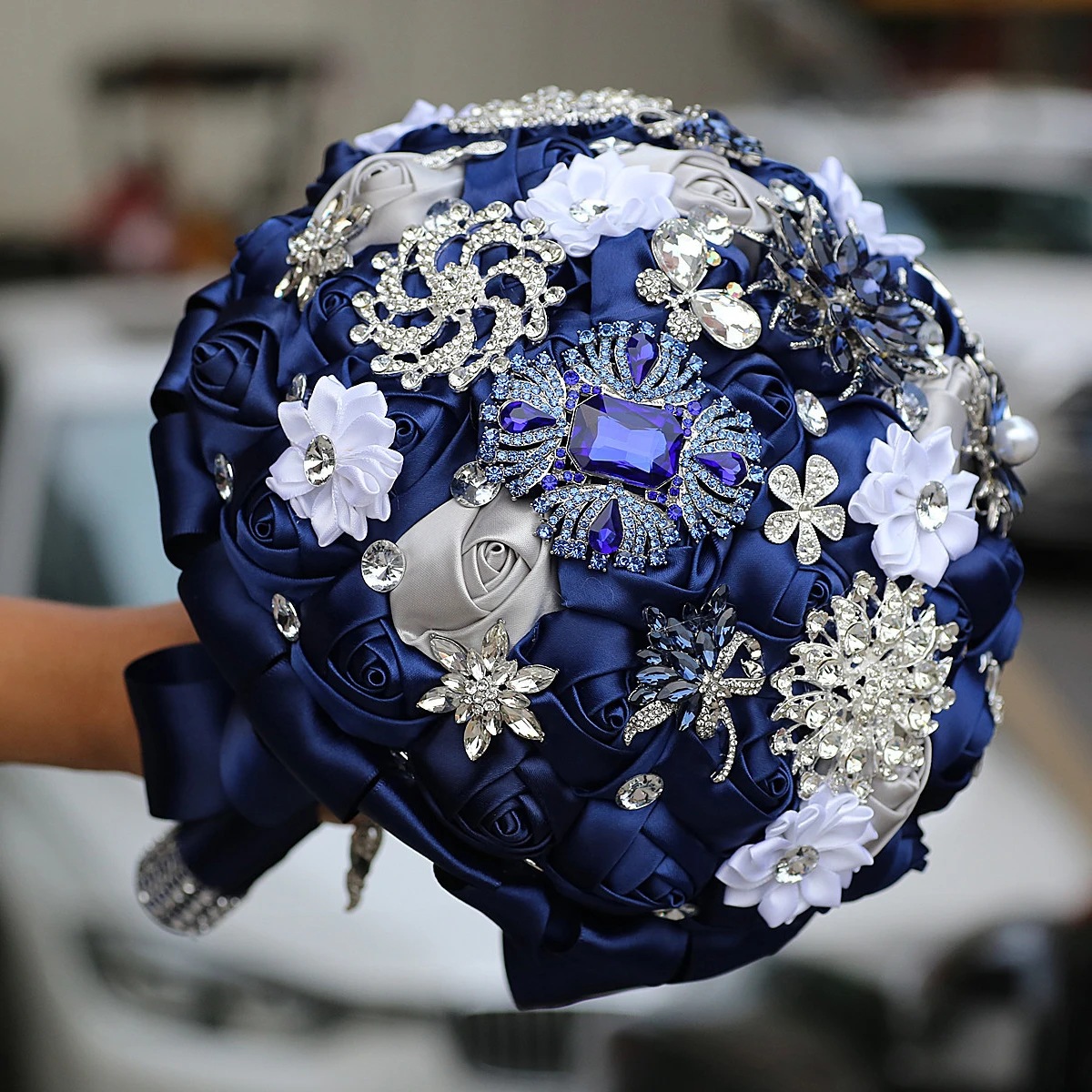 Yannew 8.3inch Navy Blue Bridal Wedding Bouquets with Rhinestone Brooch Butterfly Satin Rose Toss Bouquet for Bride Quinceanera